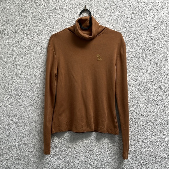 OVO Women’s Long Sleeve Turtleneck Shirt - Picture 2 of 6
